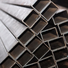 Труба профильная 40x25x1,5 мм стальная